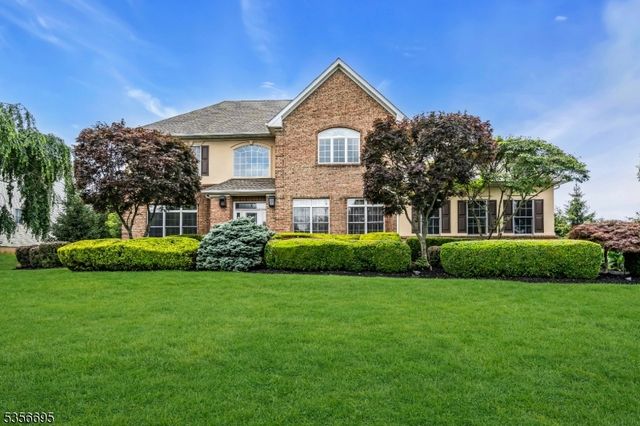 14 Sugarwood Way, Warren Twp., NJ 07059
