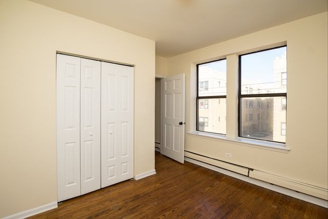 3213 W Diversey Avenue 301, Chicago, IL 60647