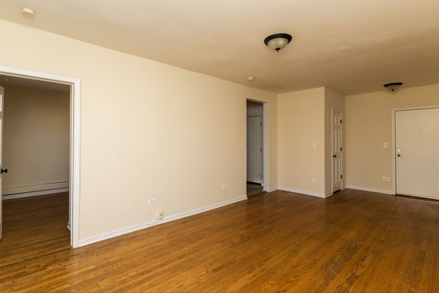 3213 W Diversey Avenue 301, Chicago, IL 60647