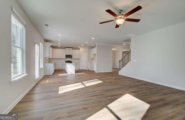 668 Leafy Branch Way, Mcdonough, GA 30253