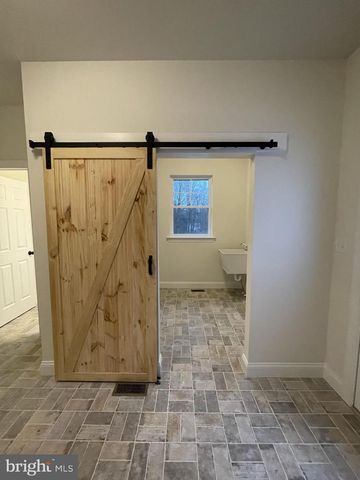 127 BISHOP RD, Pottstown, PA 19465