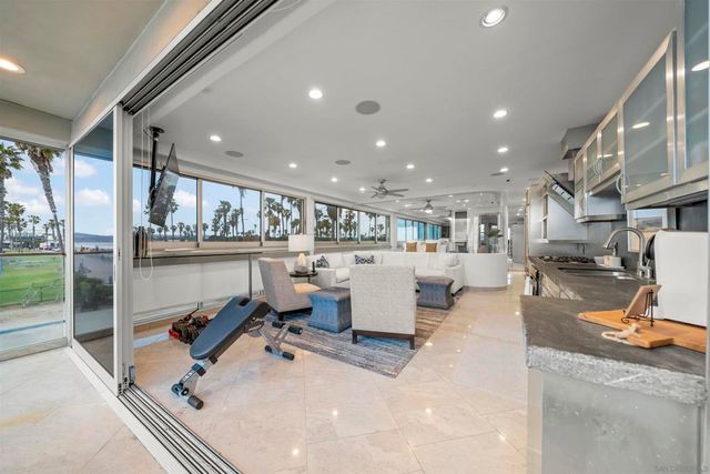 2999 Ocean Front Walk 2, San Diego, CA 92109