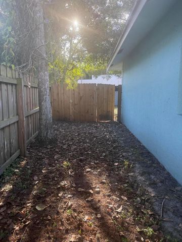 1185 Mulberry Place, Wellington, FL 33414