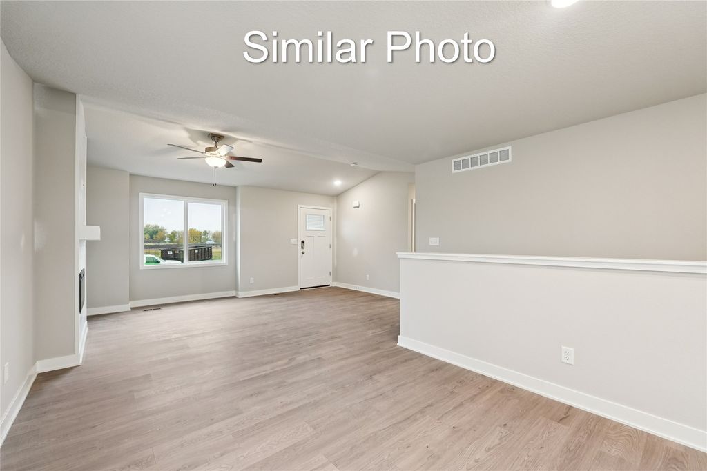 2107 White Oak Lane, Granger, IA 50109
