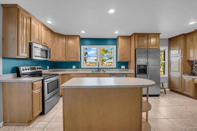 11500 30 Mile Road, Washington, MI 48095