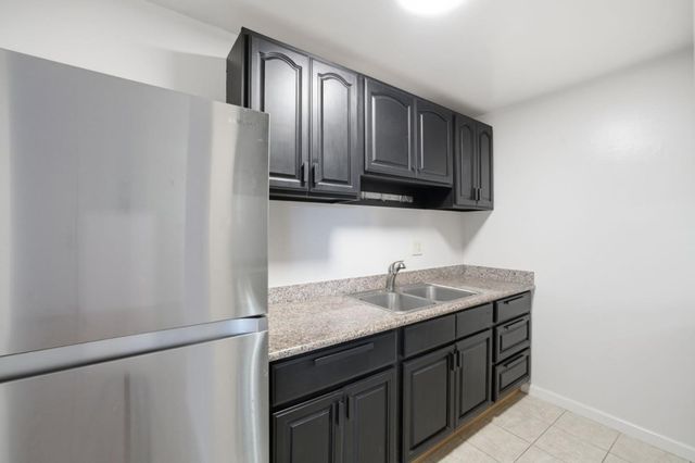 1 Appian Way 714-5, South San Francisco, CA 94080