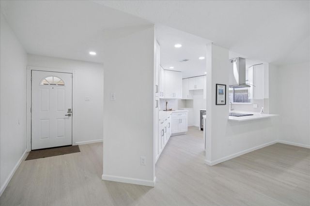 9742 Shell Rock Road, La Porte, TX 77571