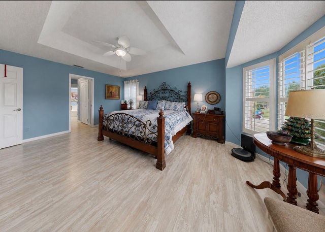 2027 NEW BEDFORD DRIVE, Sun City Center, FL 33573