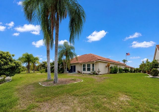 2027 NEW BEDFORD DRIVE, Sun City Center, FL 33573