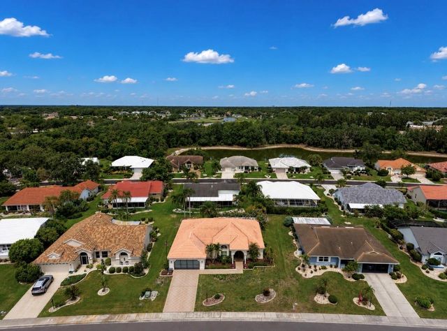 2027 NEW BEDFORD DRIVE, Sun City Center, FL 33573