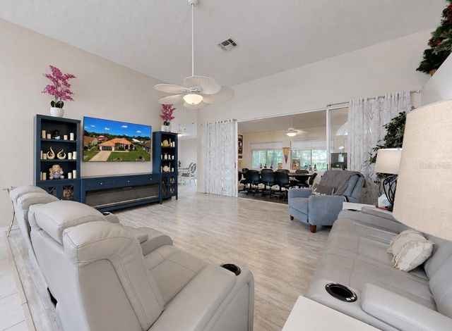 2027 NEW BEDFORD DRIVE, Sun City Center, FL 33573