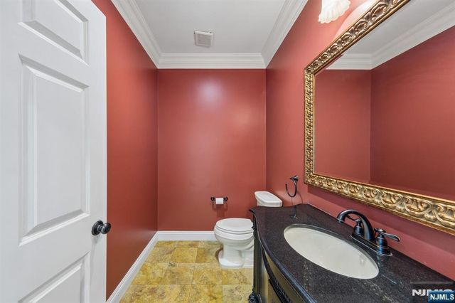 14 O Shaughnessy Lane, Closter, NJ 07624