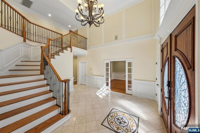 14 O Shaughnessy Lane, Closter, NJ 07624