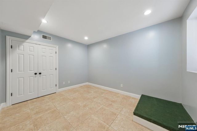 14 O Shaughnessy Lane, Closter, NJ 07624