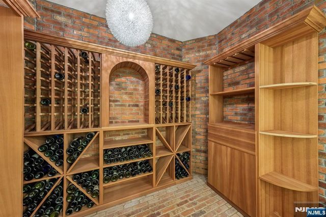 14 O Shaughnessy Lane, Closter, NJ 07624