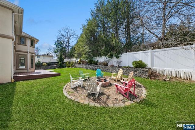 14 O Shaughnessy Lane, Closter, NJ 07624