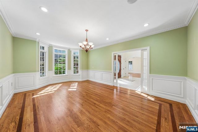 14 O Shaughnessy Lane, Closter, NJ 07624