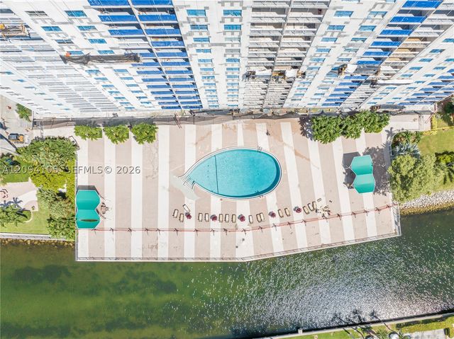 400 Kings Point Dr 1427, Sunny Isles Beach, FL 33160