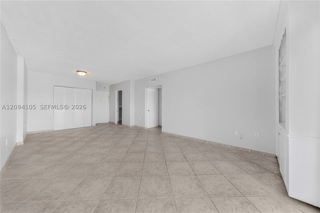 400 Kings Point Dr 1427, Sunny Isles Beach, FL 33160