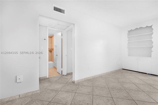 400 Kings Point Dr 1427, Sunny Isles Beach, FL 33160