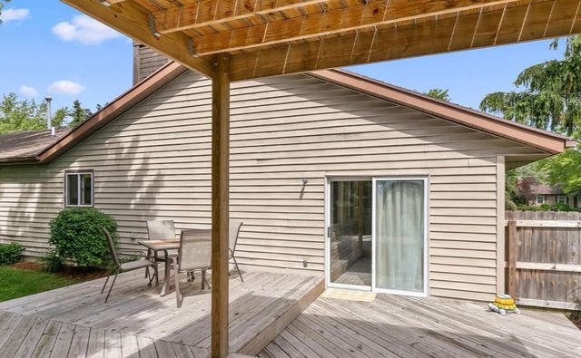 661 Twin Lakes Drive Ne, City Of Grand Rapids, MI 49525