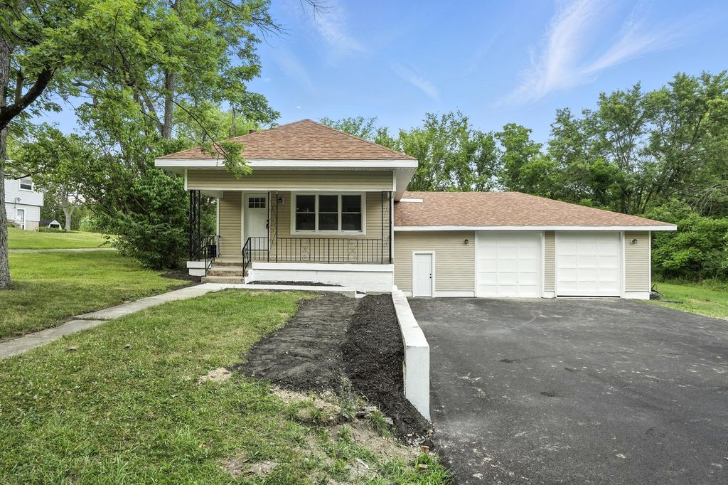 3710 W 125th Avenue, Crown Point, IN 46307