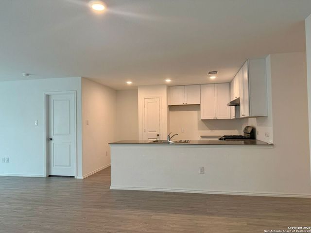 7726 NESSIE TRAILS, San Antonio, TX 78227