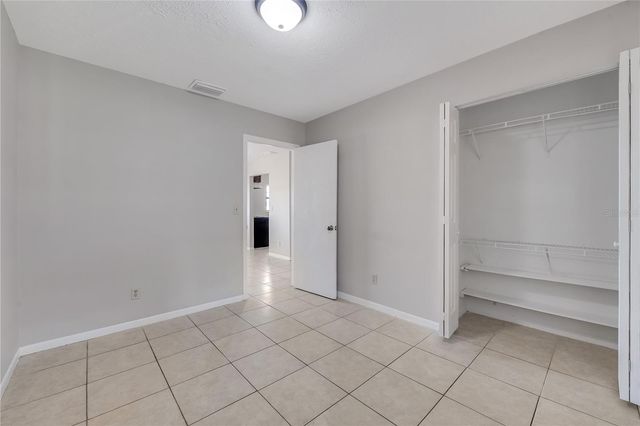 1909 W GREEN STREET, Tampa, FL 33607