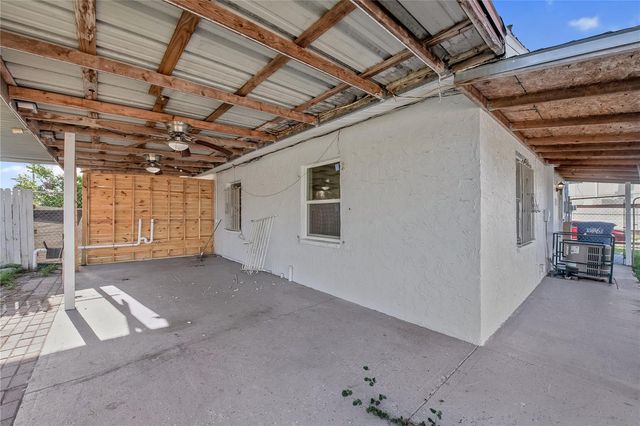 1909 W GREEN STREET, Tampa, FL 33607