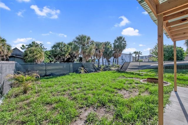 1909 W GREEN STREET, Tampa, FL 33607