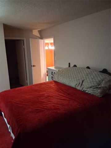 2816 S Bartell Drive 24, Houston, TX 77054