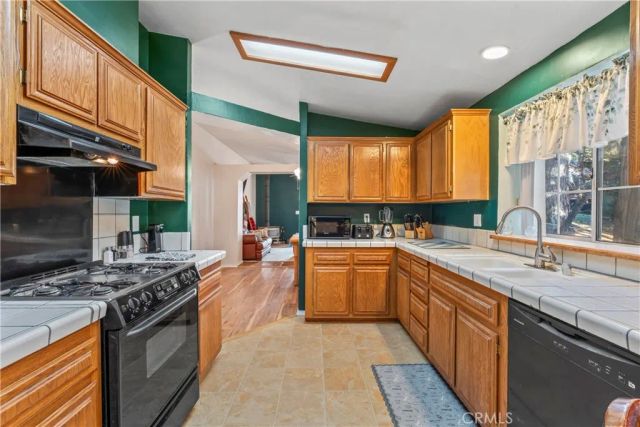 2113 Spring Oak, Running Springs, CA 92382