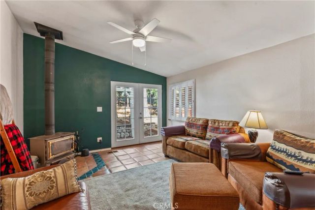 2113 Spring Oak, Running Springs, CA 92382