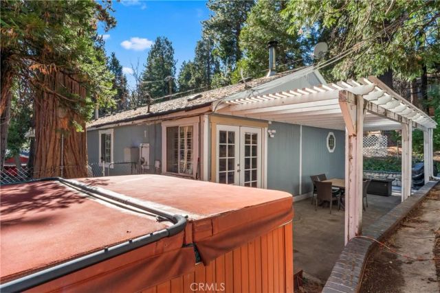 2113 Spring Oak, Running Springs, CA 92382