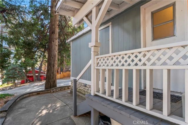 2113 Spring Oak, Running Springs, CA 92382