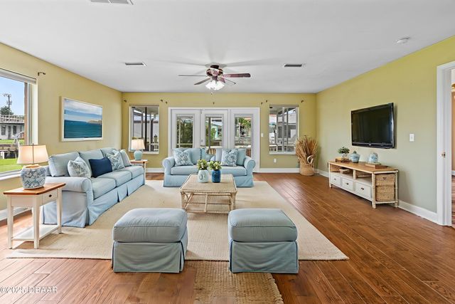 10 Venetian Circle, Port Orange, FL 32127