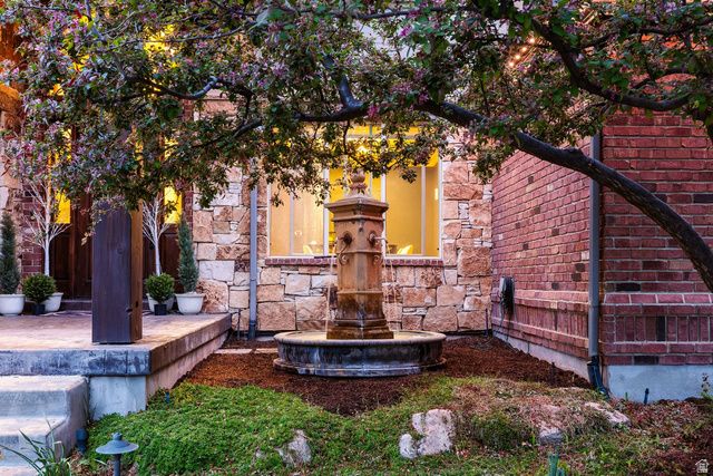 1777 E SOMERSET RIDGE DR, Draper, UT 84020