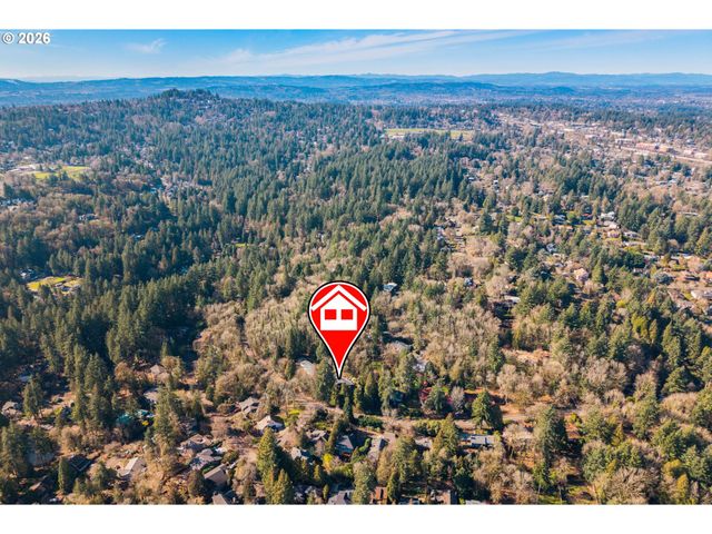 10529 Sw LANCASTER Rd, Portland, OR 97219