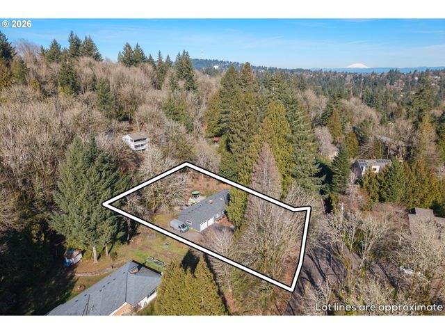 10529 Sw LANCASTER Rd, Portland, OR 97219