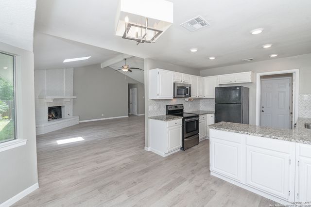 6131 Windbrooke, San Antonio, TX 78249