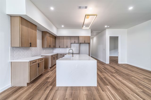 4816 Zealand Street, Dallas, TX 75216