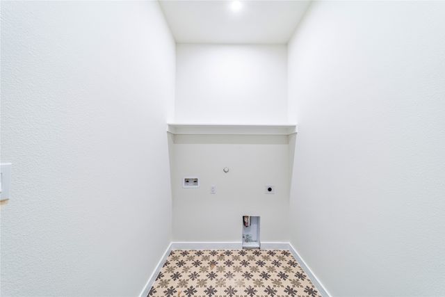 4816 Zealand Street, Dallas, TX 75216