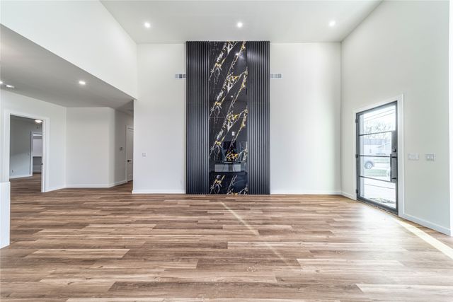 4816 Zealand Street, Dallas, TX 75216