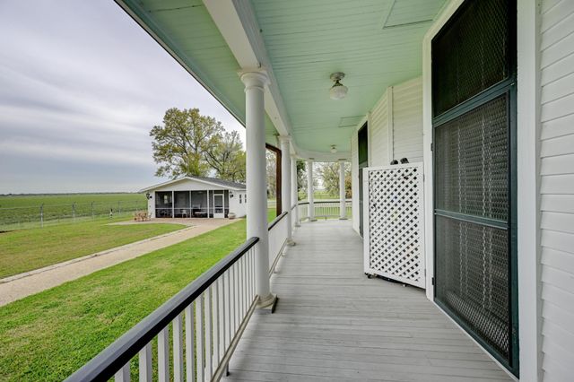4371 Highway 1, Napoleonville, LA 70390