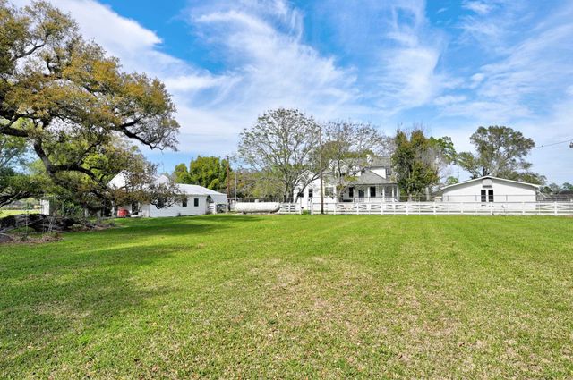 4371 Highway 1, Napoleonville, LA 70390