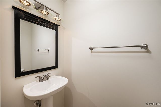 3006 Ramsey Dr, Chester, VA 23831