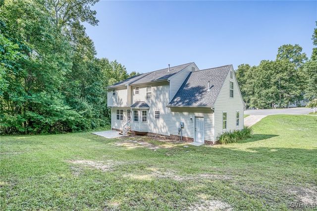 3006 Ramsey Dr, Chester, VA 23831