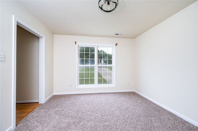 3006 Ramsey Dr, Chester, VA 23831
