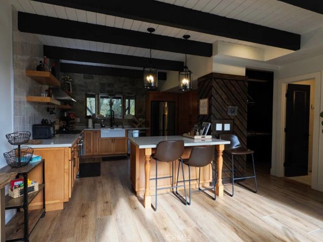 28596 North Bay, Lake Arrowhead, CA 92352