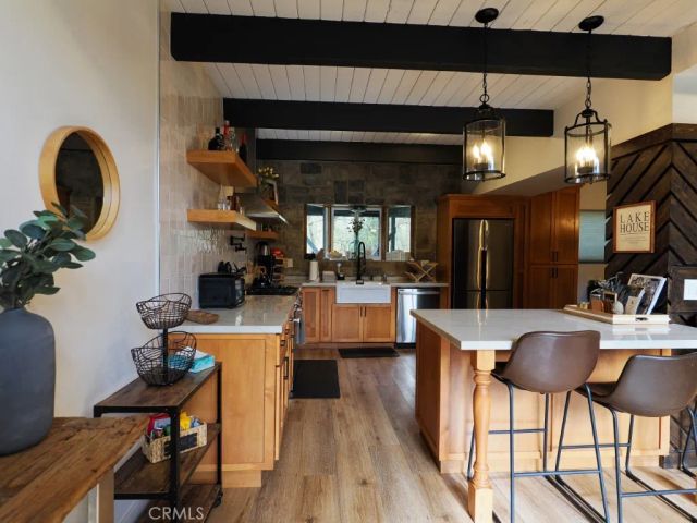 28596 North Bay, Lake Arrowhead, CA 92352